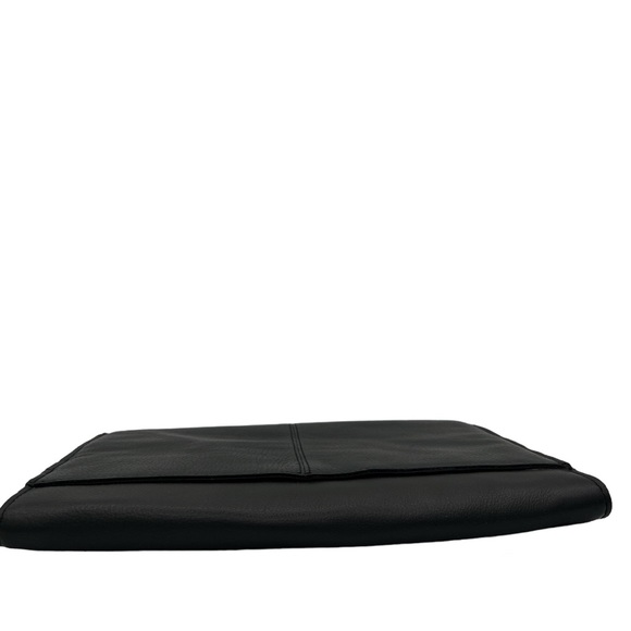 Targus Genuine Leather Sleeve For Tablet & E-Readers Up to 7" THZ002US Kindle - Picture 3 of 3